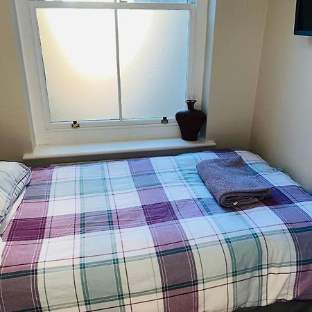 Bed For The Night, Close To Beach, Shops , Train St Leonards-on-Sea Zewnętrze zdjęcie