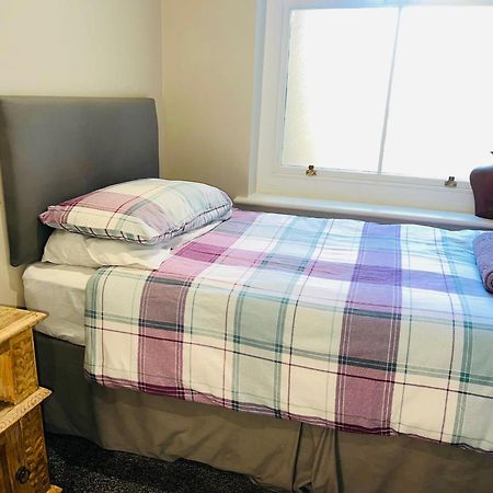 Bed For The Night, Close To Beach, Shops , Train St Leonards-on-Sea Zewnętrze zdjęcie